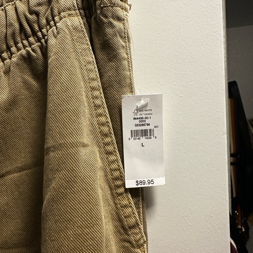 GAP cargo pants NWT - Picture 3 of 3